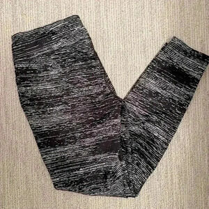 DANSKIN LARGE (12-14) Black and gray drawstringg leggings